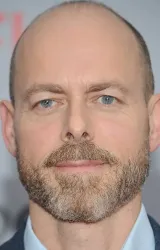 Даниэль Минахан